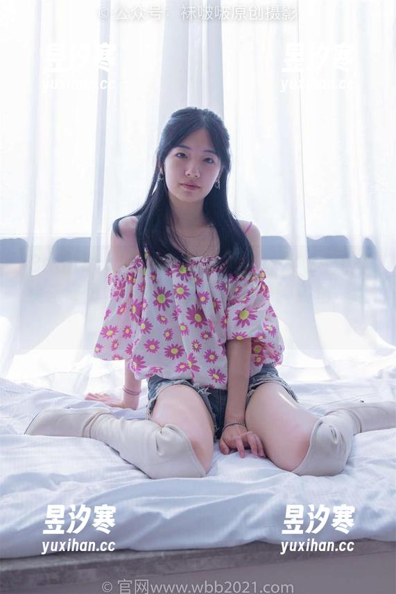 BoBoSocks袜啵啵-小甜豆 BoBoSocks袜啵啵 - 小甜豆2024元旦快乐写真集:花絮中的“一秒钟破功”百态展示!