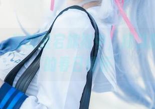 从Halo_酱的爱宕旗袍中，窥见那些微妙的春日情怀