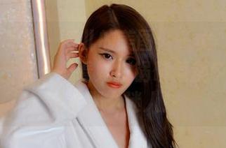 PANS摄影 – 可儿的美图：一位“厨娘”的最新日常——看她在锅碗瓢盆中舞动的样子那么迷人！