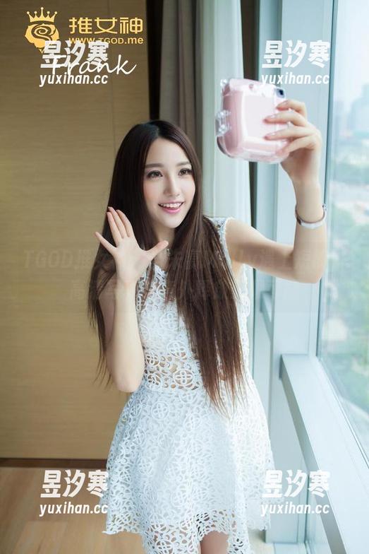 TGOD推女神 - 当朱赢Molly遇上短裤，高清写真集意外释放无限可能