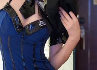 TuiGirl推女郎 – 旅拍期间，赵纹清被赞美图浸泡，碰到了几张超赞的套图！