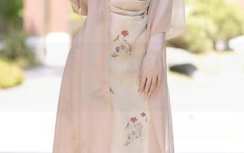 XIAOYU语画界 – 当楚恬Olivia遇上甜心，一幅图包里藏多少烦恼？