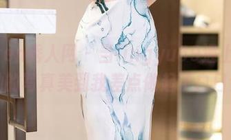 Xiuren秀人网 – 当lingyu69遇上礼服：她的写真美到我差点做起了白日梦！