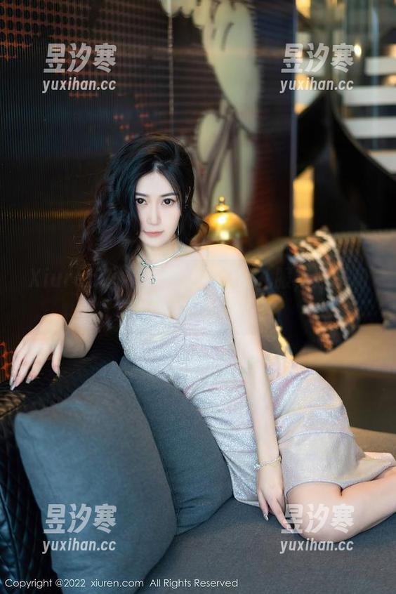 Xiuren秀人网 - 林文文的礼服，原图和套图都能撩到你吗？