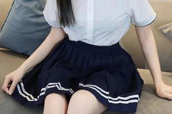 Xiuren秀人网 – 清水美嘉的在线办公室趣事写真，谁还没在办公桌上搞个小动作！