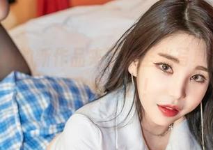 Zzyuri的新作品来了，圣光写真集真的是光彩夺目！