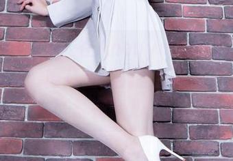 beautyleg – 在Anonymous的白裙专辑里徘徊，图片里的氛围太对味了，下载就完事儿！