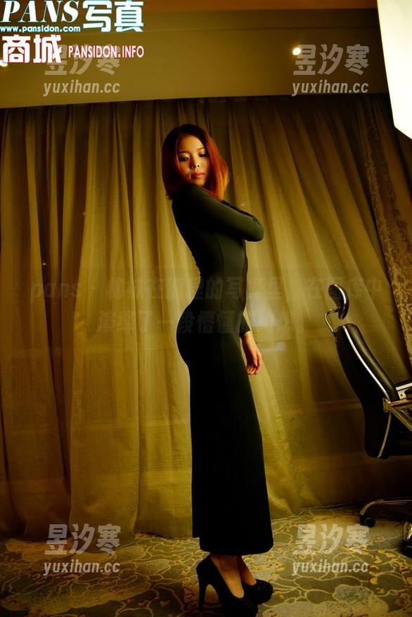 pans - 棉袜在狐狸的写真里，在图库中演绎了一段懵懂的绮想。