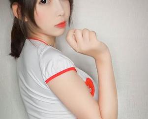 w黑米粥w的黑白写真：一场腹中美味与心灵交织的探讨