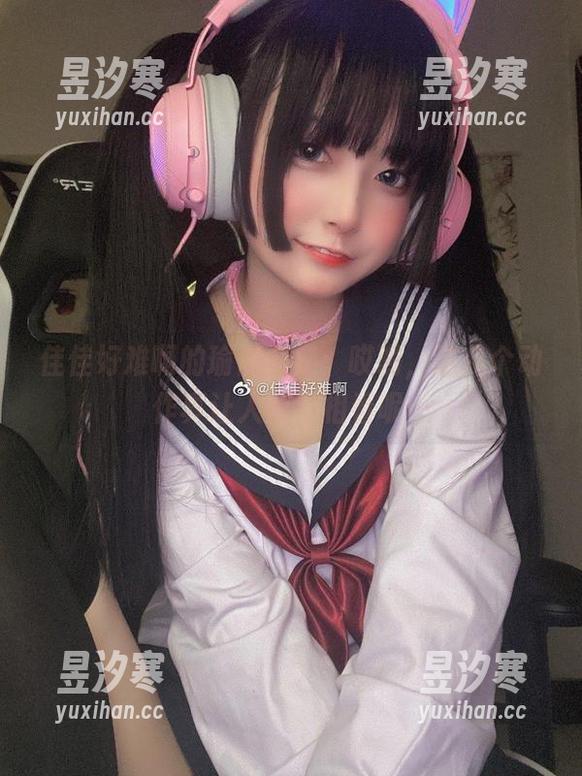 佳佳好难啊 佳佳好难啊的瑜伽合集:哎哟,这几个动作真让人刮目相看呢…