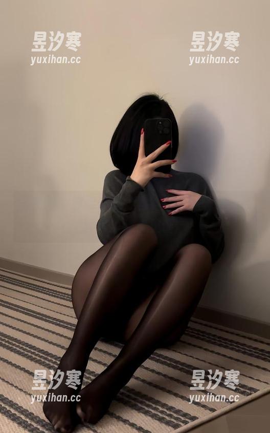保守的二舅妈 微密圈 - 被保守的二舅妈收服的镜子,原图资源带你见证。