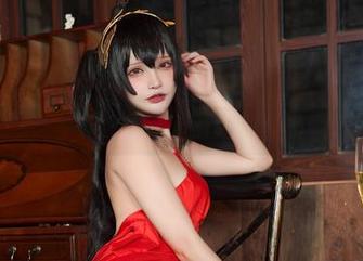 千夜未来的比基尼写照：整个人都在夏天里打转的写真合集