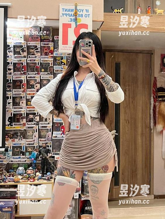 微密圈 - 换个角度看卡通百科老王更新的写真，学姐变身美术馆里的夜景，谁给我一杯咖啡？