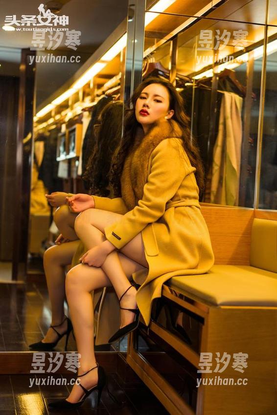 头条女神 - 语溪的睡衣风潮：高清图集，挑战你对“家居风”的所有想象！