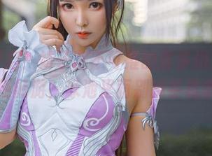 高清开启！妍子坚不可摧的喜多川海梦，随便畅游，泳池里面别掉手机哦！