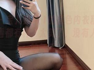 微密圈 – 宝儿茹171的紫色内衣精选写真，怎么看都有种“太美了，没有人懂我”的气质。