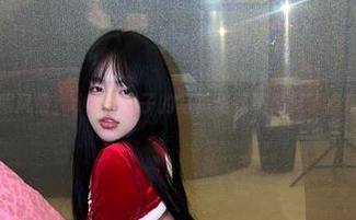 微密圈 – 校服风情，小u优优子的写真里是不是藏了点叛逆的气息？
