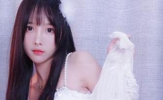 生日限定的仙女兔，图集中小小奶瓶儿发梦的一角