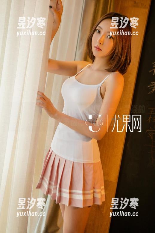 尤果网 - 告别青涩，拥抱时髦——李焱的校服原图中有太多值得做壁纸的细节了。
