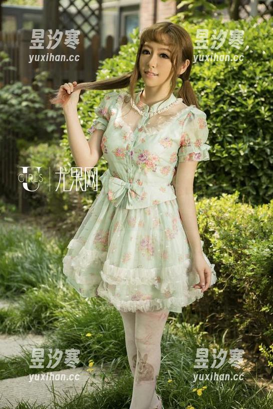尤果网-飞Angelababy 尤果网 - 飞Angelababy带来的校服,不分享下好像不够过瘾!