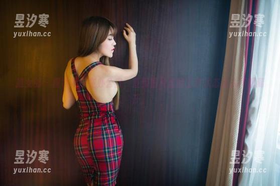 推女郎-模特林夕 推女郎 - 模特林夕在办公室,直到图片里的工作状态让人不想离开。