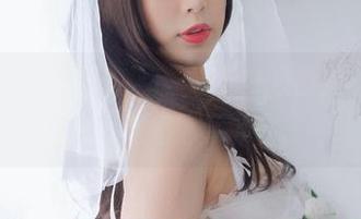 美图集中！杏子夫人的学姐校服自拍，文艺气息与点滴撒娇结合。