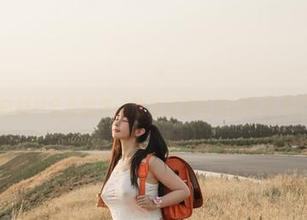 樱井宁宁白衬衫全套图包：这是我要向我的衣柜求证的时刻！