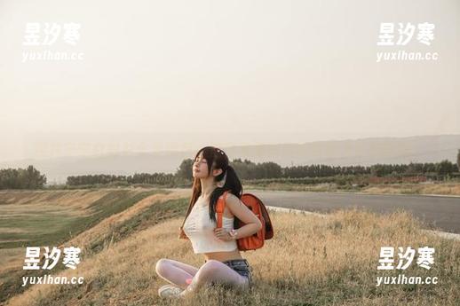 樱井宁宁白衬衫全套图包：这是我要向我的衣柜求证的时刻！