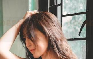 樱晚gigi的私房作品：下班回家后，真得给我的疲惫来点调剂。