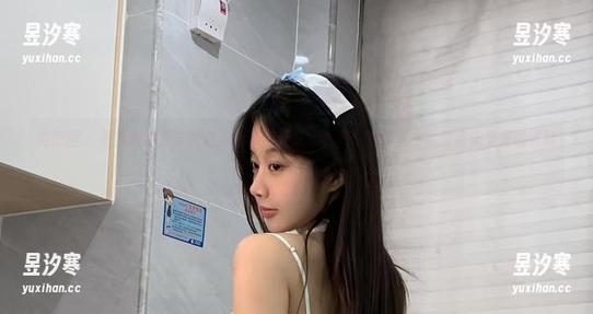 微密圈 - 看到火龙果羊的黑连体吊带合集，我突然觉得人生需要点无圣光的调味！