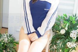 金色的短裙与神楽坂真冬的冷艳，纪念寒风中的美丽，原图、套图一起走过！