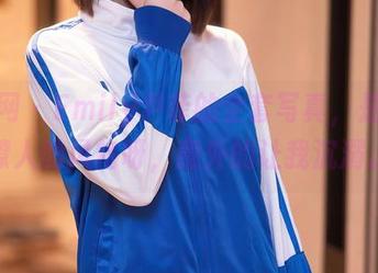 秀人网 – Emily尹菲的全套写真，是深度撩人的风格呀，意外的让我沉溺。