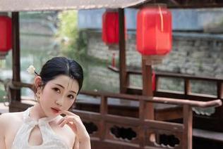 秀人网 – 千夜未来白丝作品合集，感觉这画面就像吃了糖的夏天！
