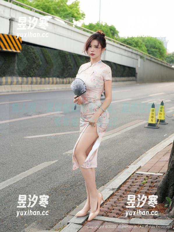 秀人网-夏馨瑶 秀人网 - 夏馨瑶的毛衣作品,居然让我对毛衣有了新看法?