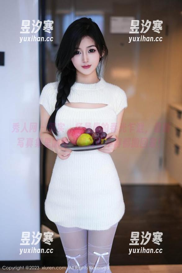 秀人网 - 其实，杨晨晨的春光乍泄，最新写真集里的每一帧我恨不得都搬回家！