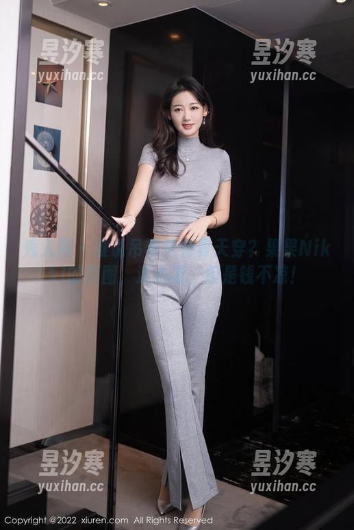 秀人网-果果Nikki 秀人网 - 谁说吊带只有夏天穿?果果Nikki的原图,透心凉,但是钱不凉!