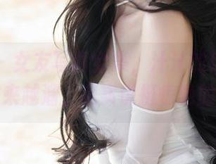 秀人网 – 女友写真全集，汁汁的自拍技术越来越溜，老实说挺惊艳的。