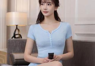 秀人网 – 看艾栗栗栗栗栗栗吖眼镜高清写真集，灵魂突然被拯救了。