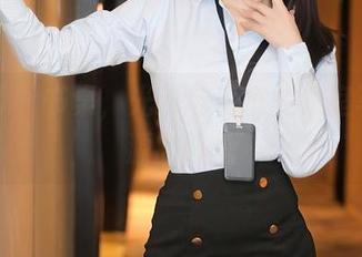 秀人网 – 书桌，光影与葛征的教室写真资源的碰撞