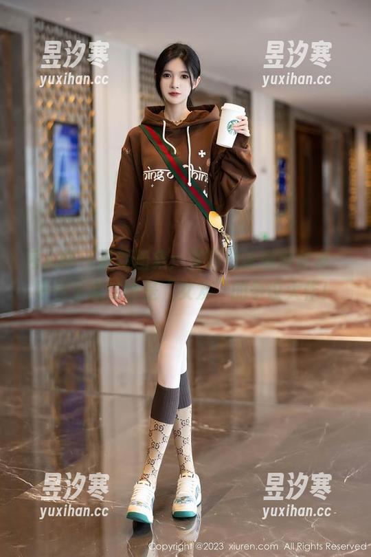 秀人网-麦琪绫冰激淋 秀人网 - 最新图集:麦琪绫冰激淋女友,等你来看这谁是“女友”的争议大作!