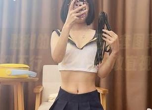 微密圈 – 胜利的小生活最新套图更新：可爱到不行，性感到不敢直视！