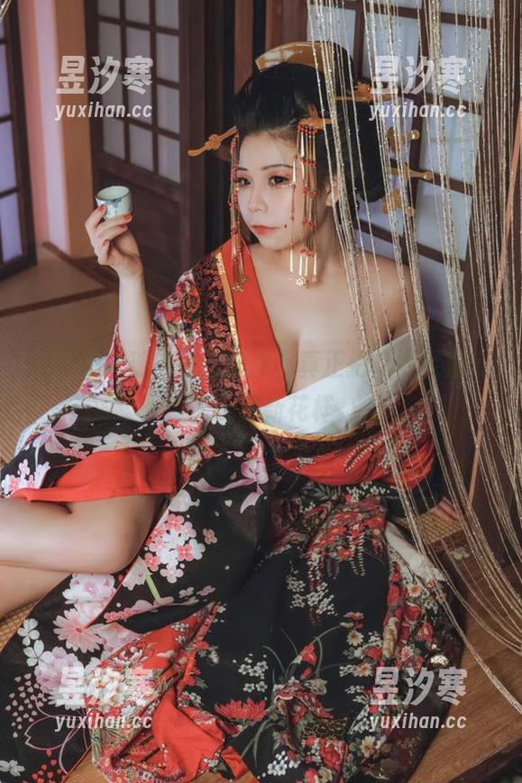 自闭颜球球的在线美图，真正把“邪灵魅魔”玩出新花样