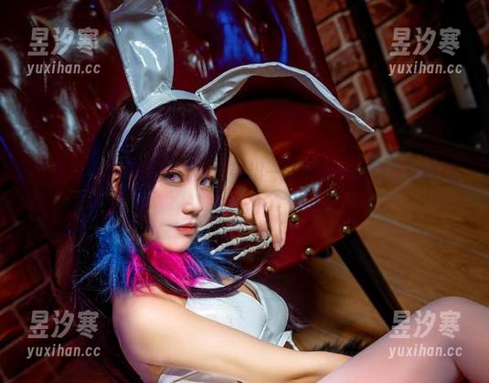又来了！免费原图流出，芊川一笑MNK的教室让我想去补习了