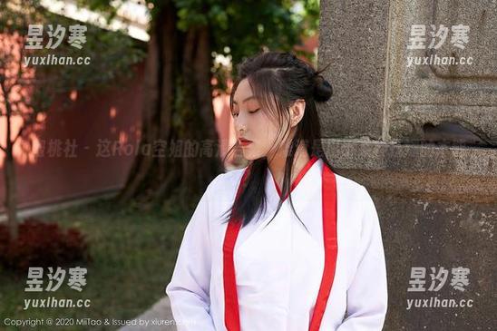 蜜桃社 - 这Rola空姐的高清合集，难道是出于某种抚媚的本能？