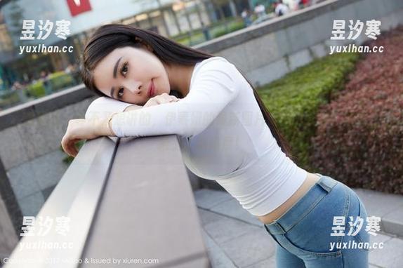 蜜桃社-伊素妍 蜜桃社 - 等不及想讲的,伊素妍的最新图片,把“女孩”的概念推上了新高度!