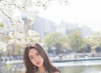 魅妍社 – 糯美子Mini海边合集：无意间从浪花里踢出的“人间仙子”原图！